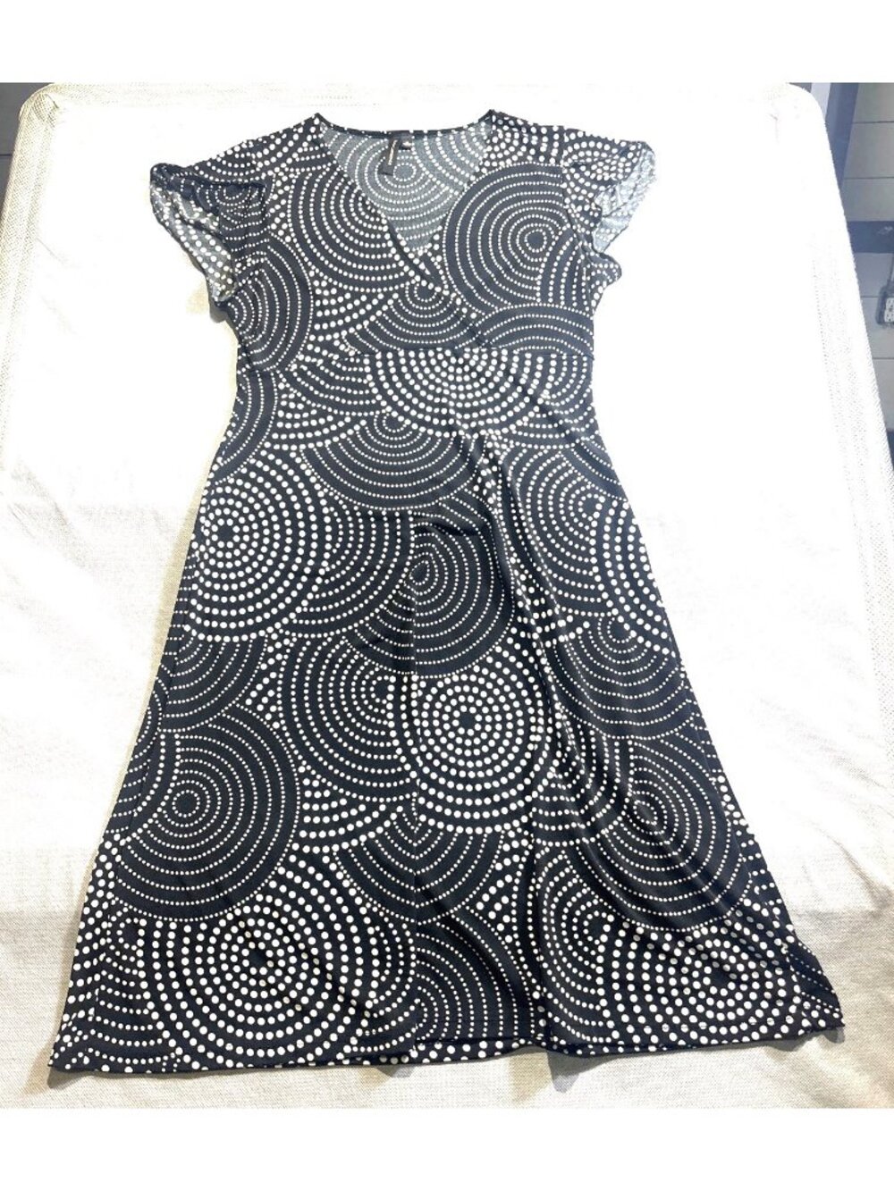 Susan Lawrence Black White Dot Swirl Wrap Dress Short Sleeve V-Neck Womens Sze M